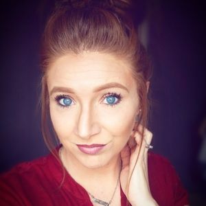 Meet your Posher, Tina